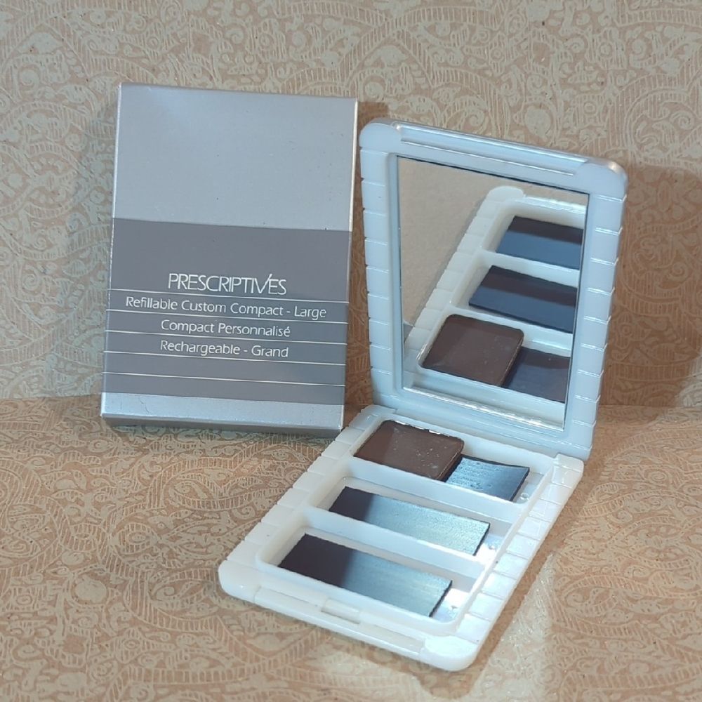 Prescriptives Refillable Compact with Mirror and Brownie Eyeshadow Brown NEW
